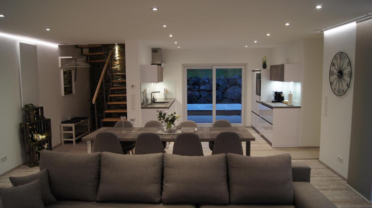 Maifeld Cottage Munstermaifeld ภายนอก รูปภาพ